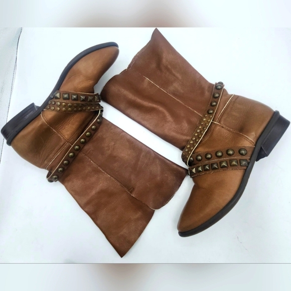 Matisse Brown Cognac Fold Foldable Slip-On Studs Strap Mid-Calf Boot Size 7.5 M - Picture 5 of 16